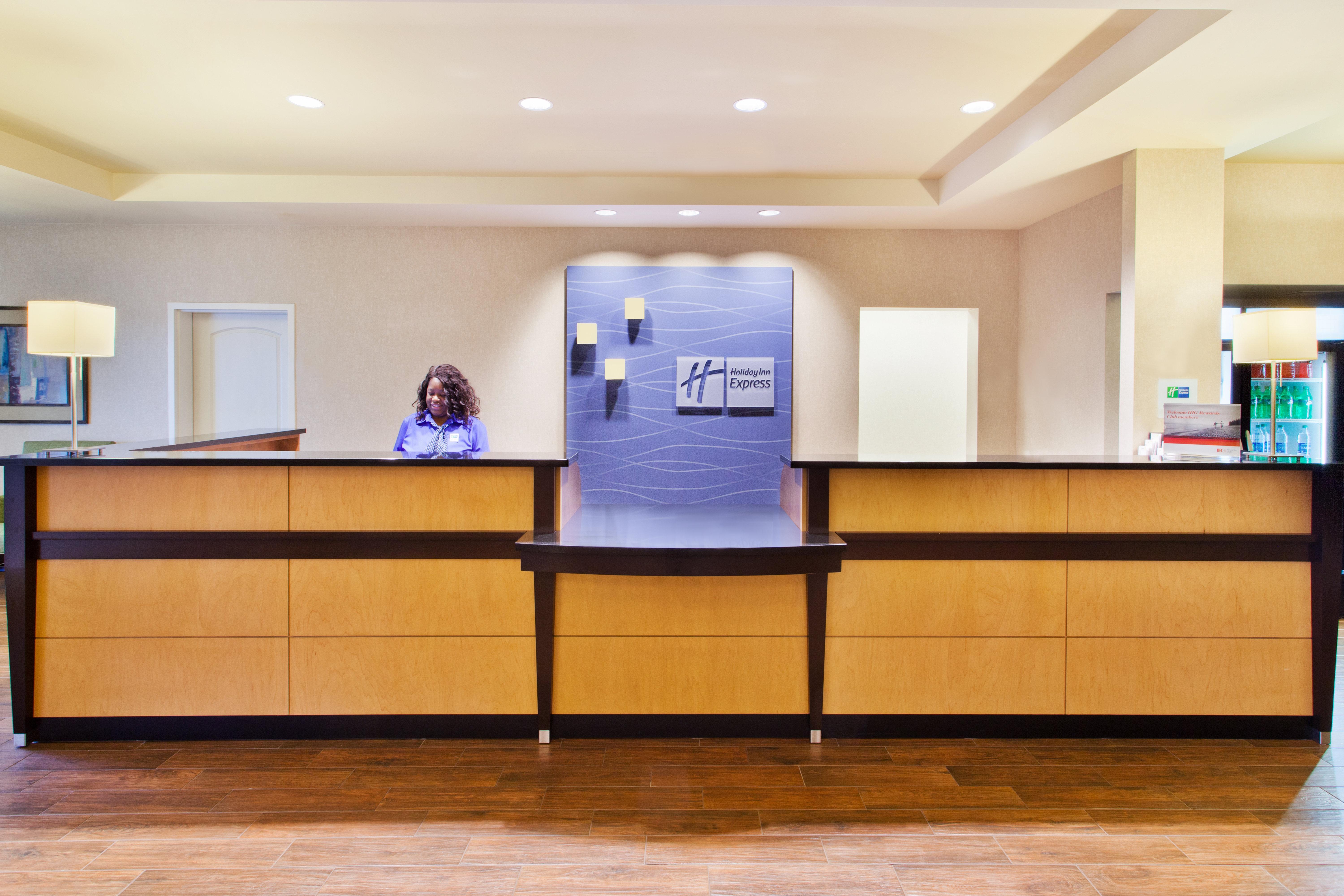 Holiday Inn Express Hotel & Suites Huntsville West - Research Park By Ihg Dış mekan fotoğraf