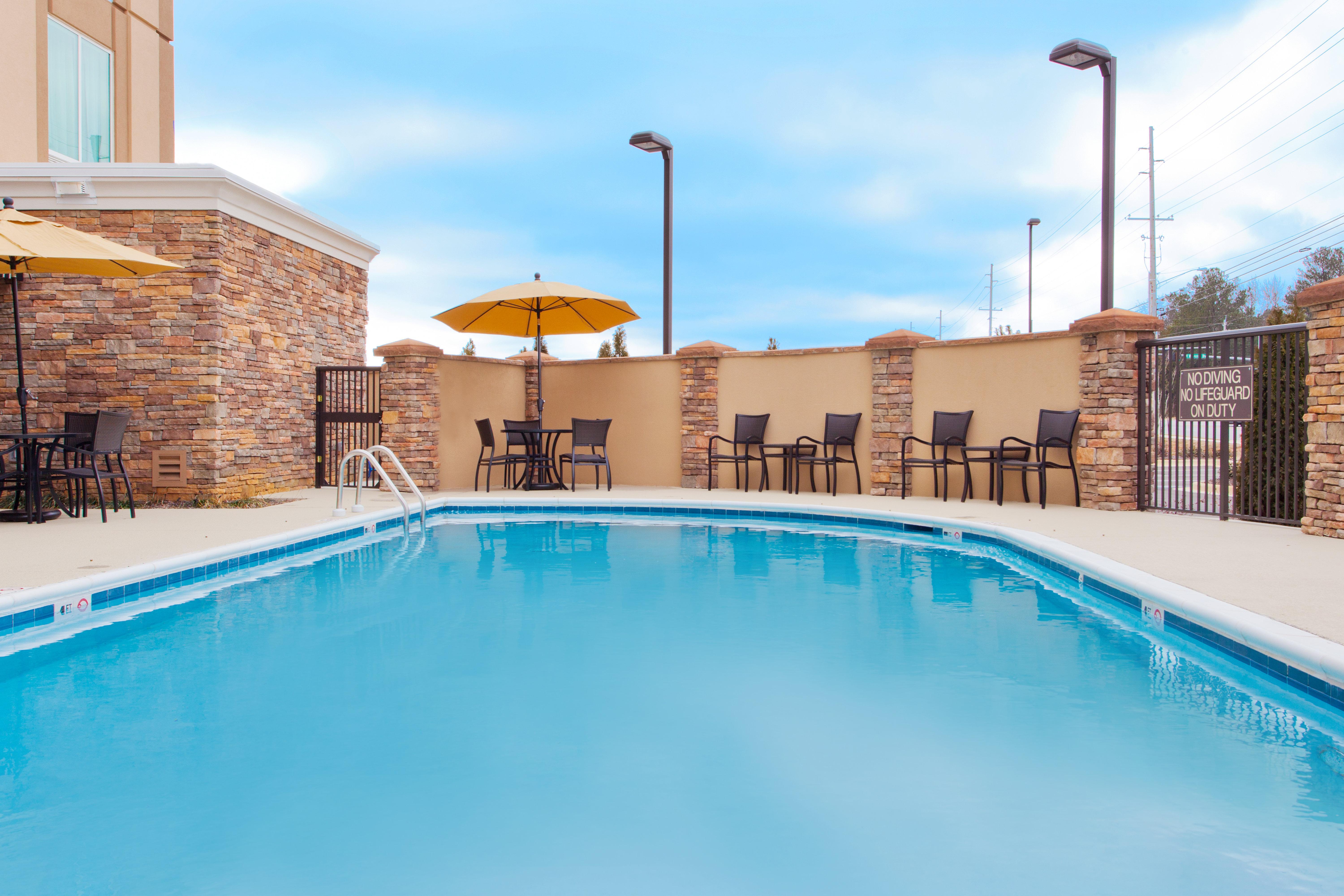 Holiday Inn Express Hotel & Suites Huntsville West - Research Park By Ihg Dış mekan fotoğraf