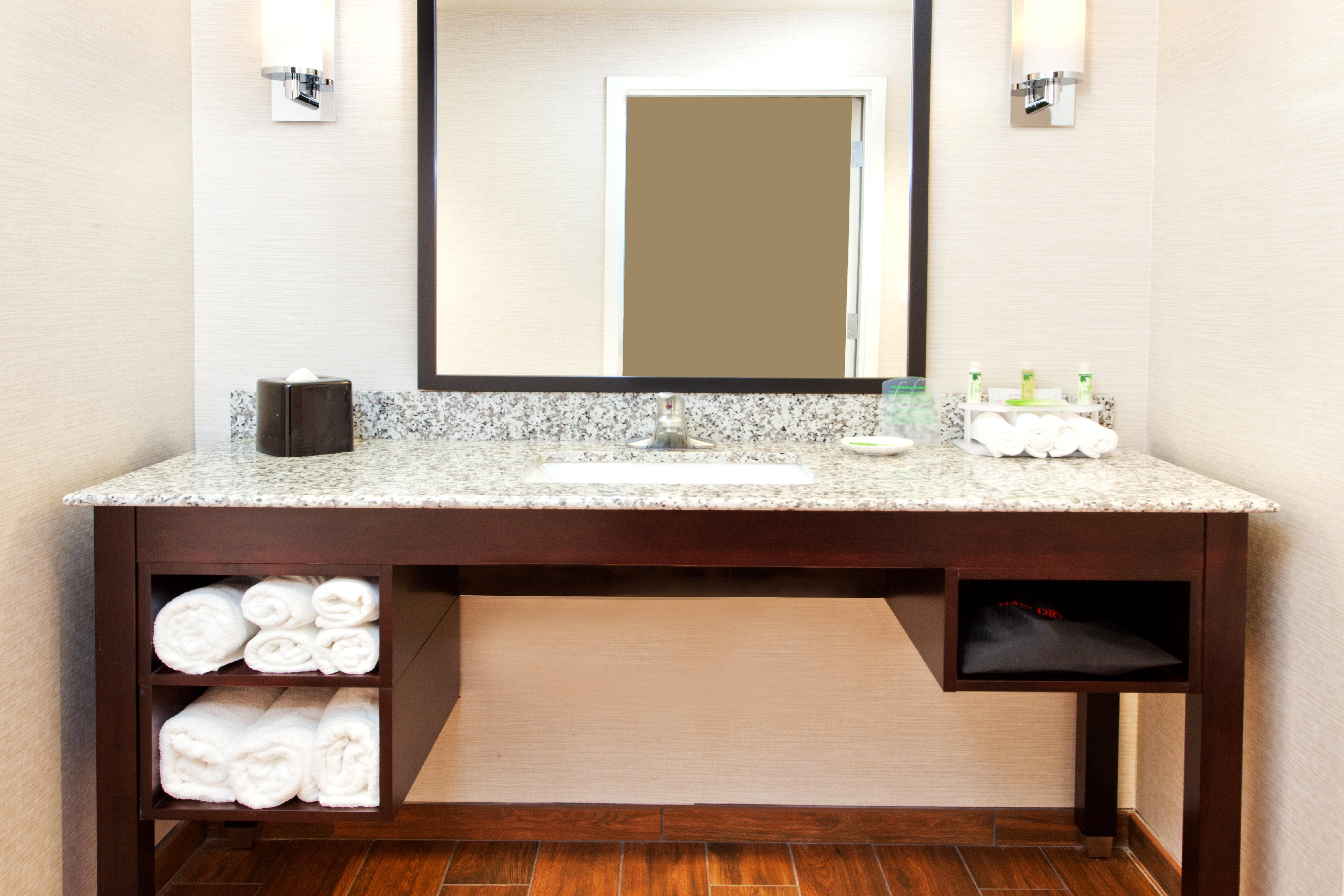 Holiday Inn Express Hotel & Suites Huntsville West - Research Park By Ihg Dış mekan fotoğraf